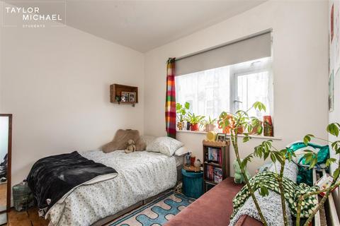 4 bedroom terraced house to rent, Park Crescent Road, Brighton