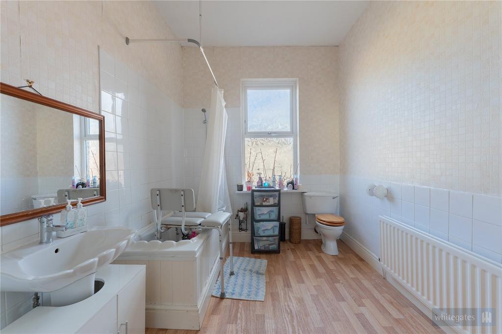 Ensuite