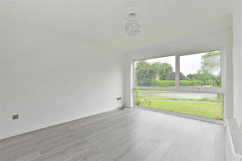 2 bedroom semi-detached house to rent, Pentland Road, Dronfield Woodhouse, Dronfield