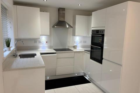 3 bedroom end of terrace house to rent, Stafford Way, Market Harborough