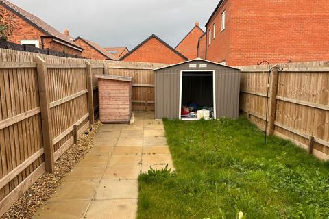 3 bedroom end of terrace house to rent, Stafford Way, Market Harborough