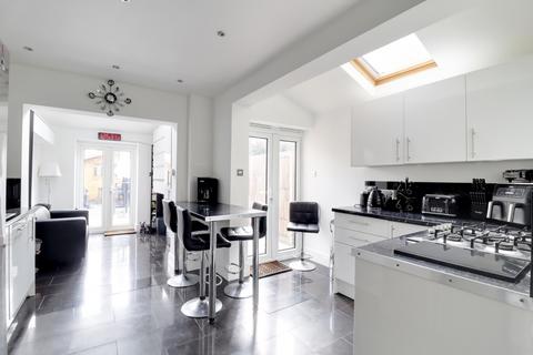 4 bedroom terraced house for sale, Northwood Road, Thornton Heath CR7