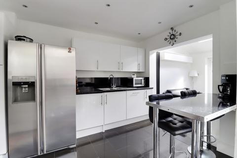 4 bedroom terraced house for sale, Northwood Road, Thornton Heath CR7