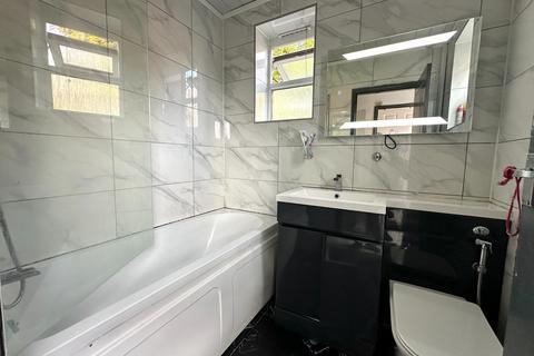 88 Beech Road, Wednesbury, WS10 9NS