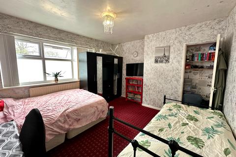 88 Beech Road, Wednesbury, WS10 9NS