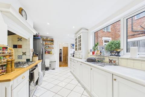 71 Bromyard Road, Worcester, WR2 5BZ