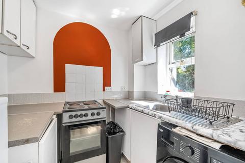 undefined, Henry Doulton Drive, Tooting Bec, London, SW17