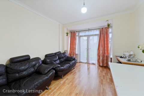 3 bedroom terraced house for sale, Springfield Drive, IG2