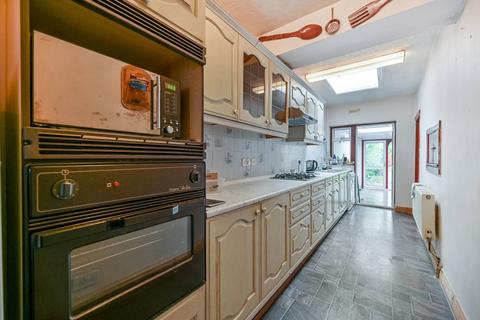 6 bedroom end of terrace house for sale, Francis Road, Hounslow, TW4