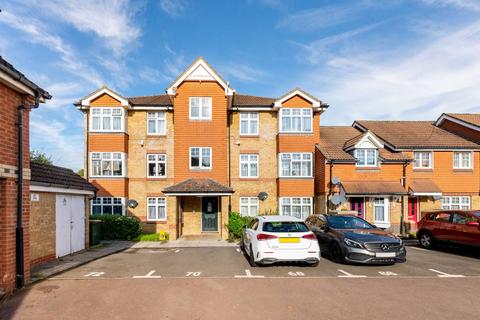 undefined, Avondale Gardens, Hounslow, TW4