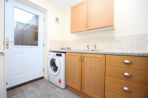 4 bedroom detached house to rent, Triscombe Way, Cheltenham, Gloucestershire, GL51