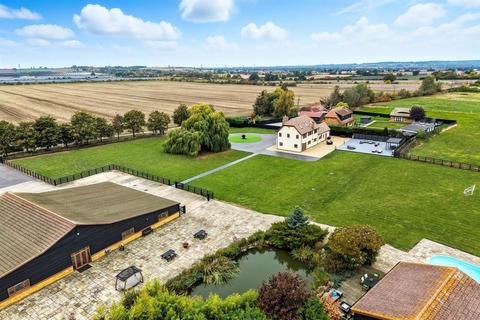 undefined, Harrow Lane, Bulphan, RM14