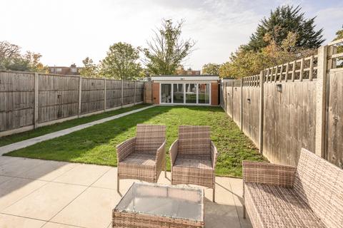 undefined, Springfield Avenue, London SW20