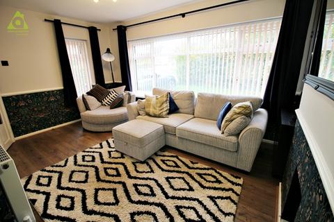 3 bedroom semi-detached house for sale, Gellert Road, Westhoughton, BL5 2HX