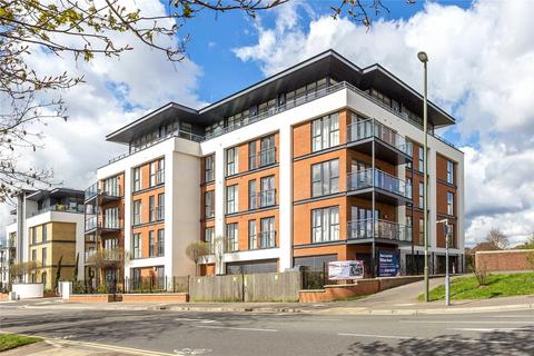 1 bedroom flat for sale, Hazel House, Woking GU22