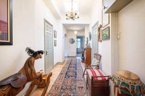 3 bedroom terraced house to rent, Rosecroft Avenue, Hampstead, London, NW3