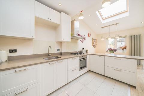 undefined, Minniedale, Surbiton KT5