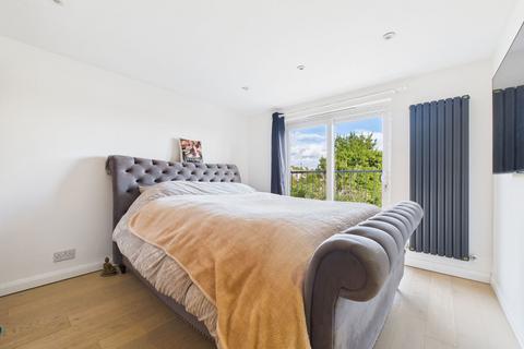 3 bedroom chalet for sale, Lewis Road, Lancing, BN15 0NT