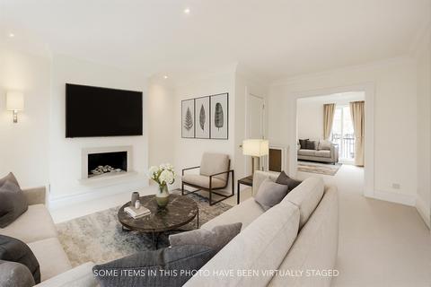 4 bedroom terraced house to rent, Thomas Place, Kensington Green, London, W8