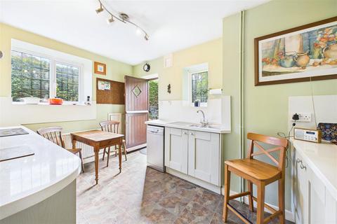 undefined, Charming cottage within Swiss Valley, Clevedon