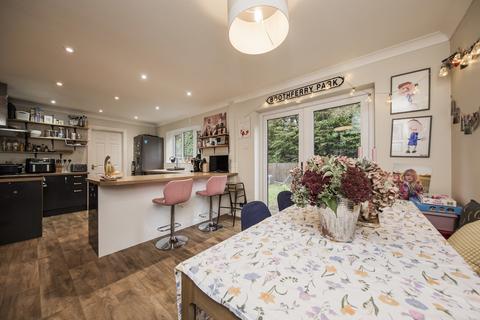 undefined, The Grove, Crowborough