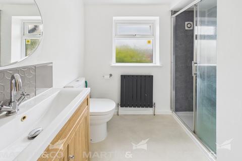 22 Gordon Road, Edlington, Doncaster, DN12 1AF