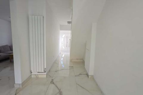 undefined, Raleigh Road, Feltham, Greater London, TW13