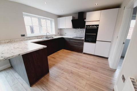 4 bedroom detached house for sale, Lapwing Close, Beckingham, Doncaster