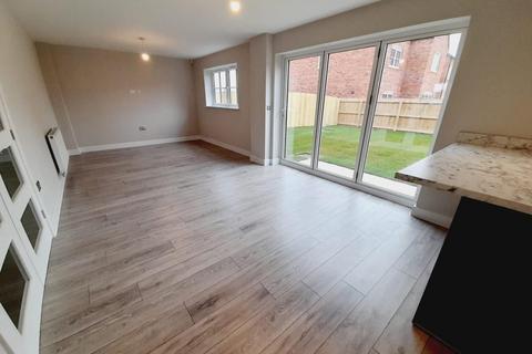 4 bedroom detached house for sale, Lapwing Close, Beckingham, Doncaster