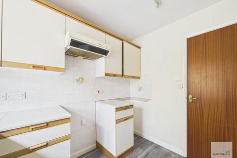 2 bedroom maisonette for sale, Hallcroft Court , Hucknall