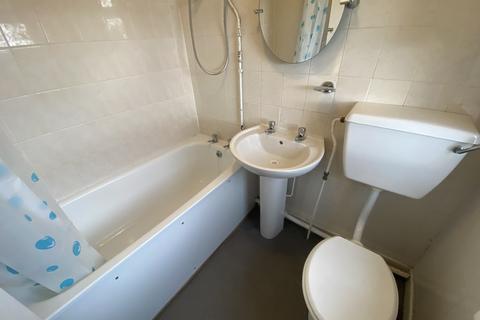 undefined, Simon Way, Southampton SO18