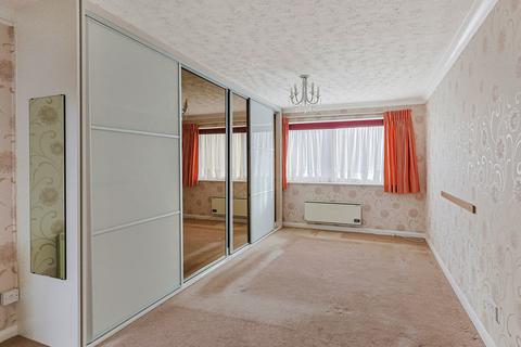 2 bedroom apartment for sale, Meyrick Road, Bournemouth
