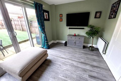undefined, Oaks Close, Prestwich, M25