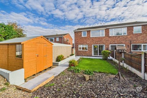 undefined, Pine Close, East Leake