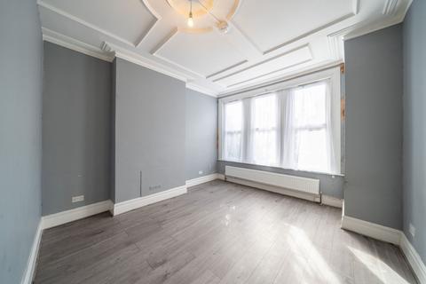 2 bedroom ground floor flat for sale, Harlesden Gardens, London, NW10