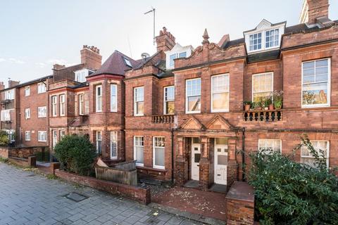 Barcombe Avenue, London SW2