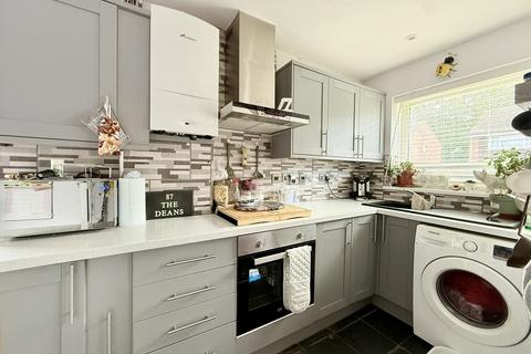 2 bedroom semi-detached bungalow for sale, Caledonia Drive, Dibden, Southampton