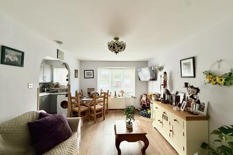 2 bedroom semi-detached bungalow for sale, Caledonia Drive, Dibden, Southampton