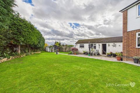 4 bedroom detached house for sale, Liskeard Drive, Allestree