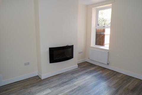 2 bedroom end of terrace house to rent, Cannock Road, Staffordshire WS11