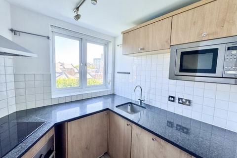 2 bedroom apartment to rent, Woolwich, London