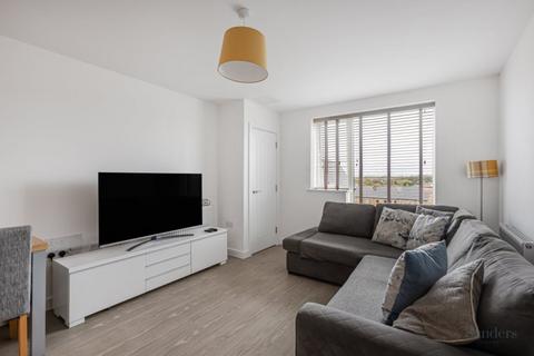 2 bedroom flat to rent, North Square, Newhall CM17
