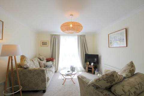 2 bedroom flat for sale, Tedman Court, Limes Grove, Lewisham