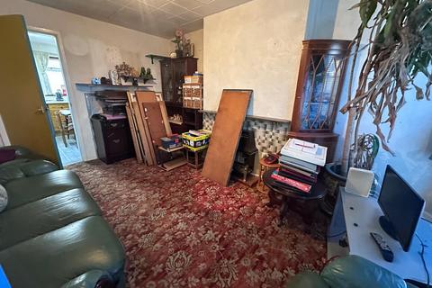 3 bedroom semi-detached house for sale, Taylor Lane, Denton