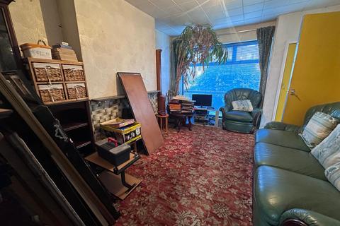 3 bedroom semi-detached house for sale, Taylor Lane, Denton