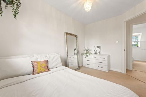 3 Swallow Close, Nottingham, NG6 0NF