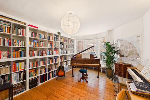 4 bedroom townhouse for sale, Flowergate, Whitby YO21