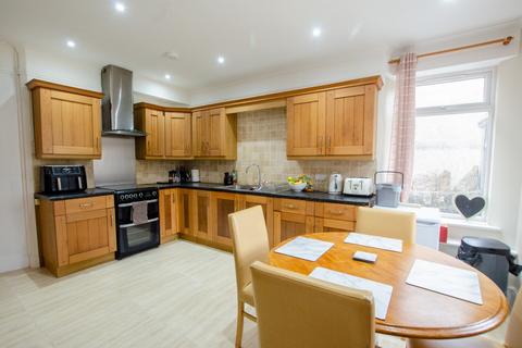 4 bedroom end of terrace house for sale, 9 Robartes Road, Bodmin, PL31 1JG