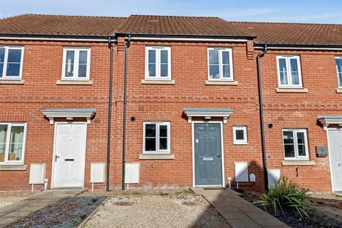 2 bedroom terraced house for sale, Peabody Road, Norwich NR11