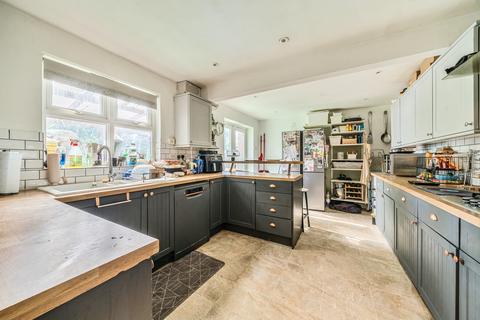 undefined, Millford, Surrey GU21